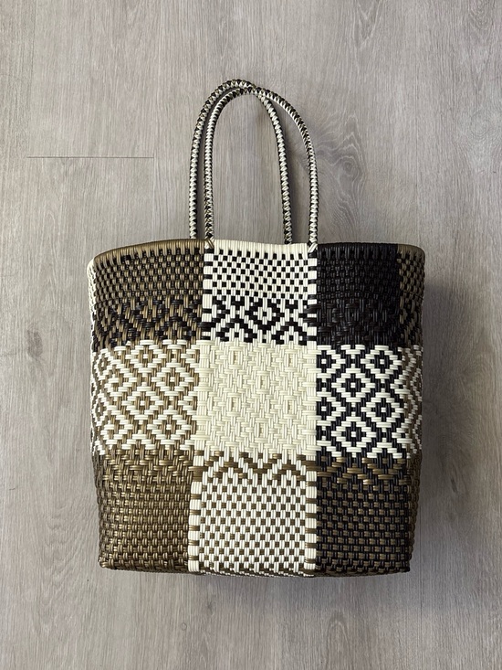 Handbags - NWOT large Artisan Mexican Bag